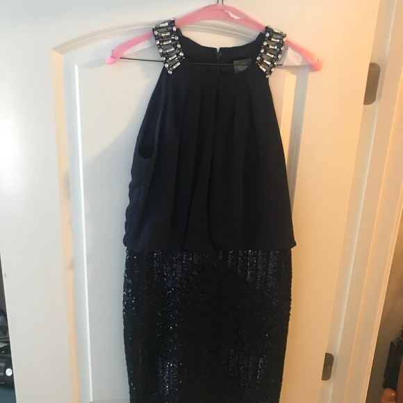 Vince Camuto Dresses & Skirts - Vince Cumato Dress